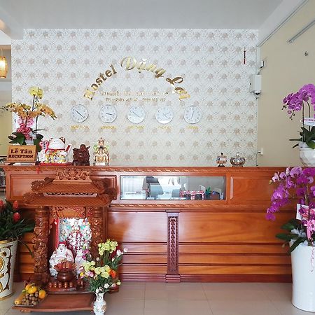Hostel Dang Loi ホステルダンロイ Chau Doc Exterior foto