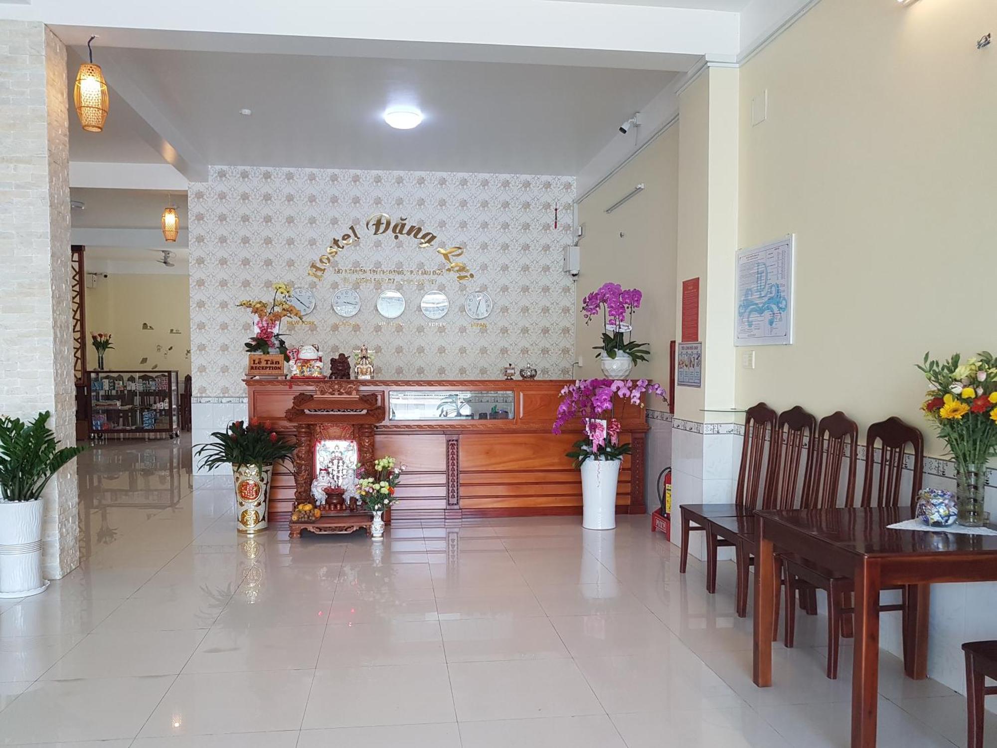 Hostel Dang Loi ホステルダンロイ Chau Doc Exterior foto